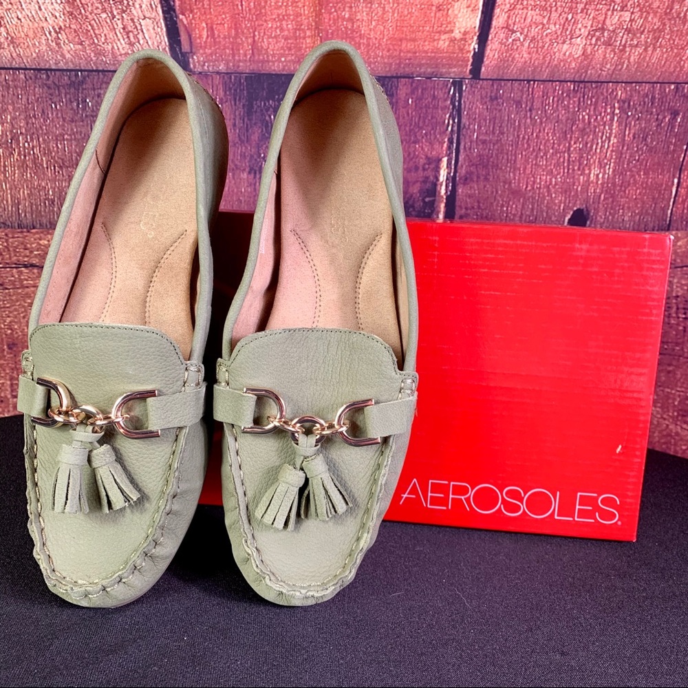 AEROSOLES Soft Drive Mid Green Nubuck Moccasins